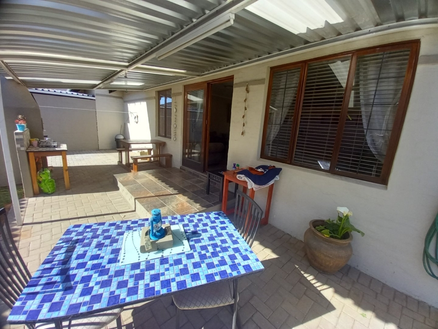 2 Bedroom Property for Sale in Vaalpark Free State